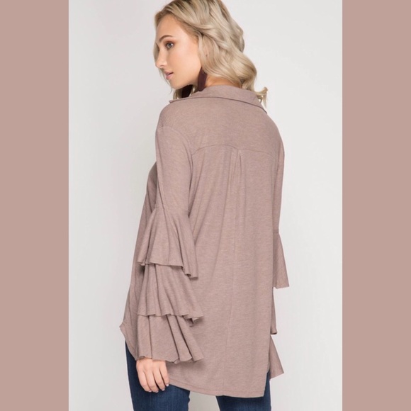 LAST 2🆕5⭐️Gorgeous Ruffled Lace-Up Top - Picture 2 of 4